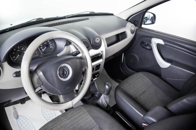 Renault Logan I Рестайлинг с пробегом 2010 года, цена 449 000 рублей, 254456 км, седан, Автокод Объявления
