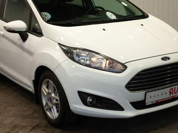 Ford Fiesta Mk6 Рестайлинг с пробегом 2015 года, цена 720 000 рублей, 149169 км, седан, Автокод Объявления