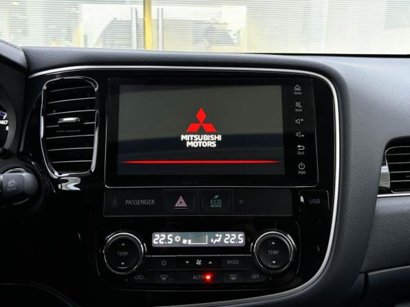 Mitsubishi Outlander III Рестайлинг 3 с пробегом 2022 года, цена 2 800 000 рублей, 41703 км, внедорожник, Автокод Объявления