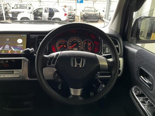 Honda Stepwgn II Рестайлинг с пробегом 2003 года, цена 700 000 рублей, 485000 км, минивэн, Автокод Объявления