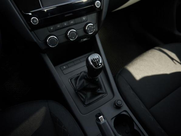 Skoda Octavia III (A7) Рестайлинг с пробегом 2019 года, цена 1 412 000 рублей, 184220 км, лифтбек, Автокод Объявления