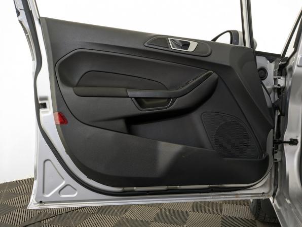 Ford Fiesta Mk6 Рестайлинг с пробегом 2016 года, цена 830 000 рублей, 103014 км, седан, Автокод Объявления