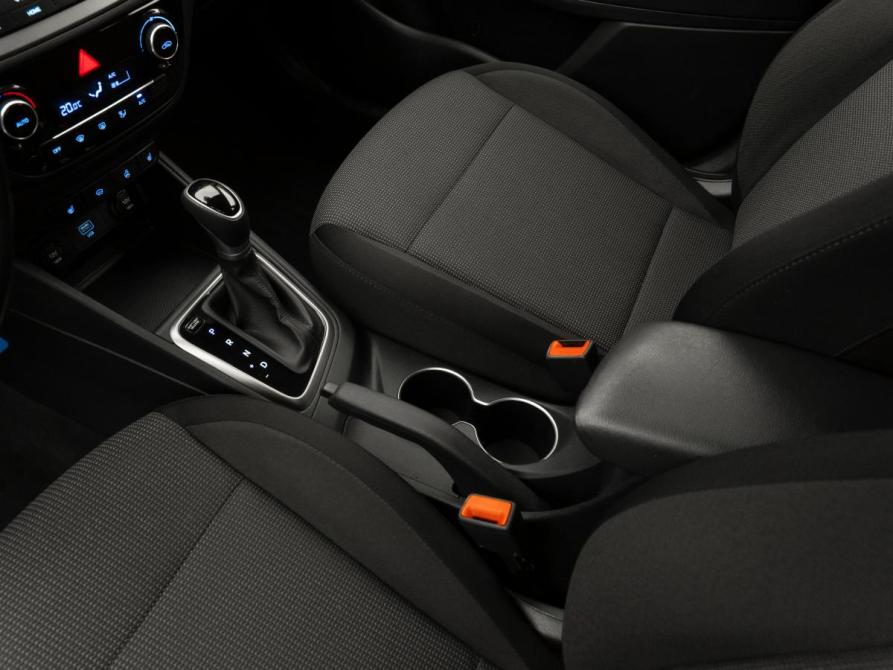 Hyundai Solaris II Москва  - изображение 15
