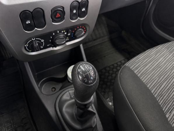 Renault Sandero I с пробегом 2012 года, цена 529 000 рублей, 128390 км, хэтчбек, Автокод Объявления