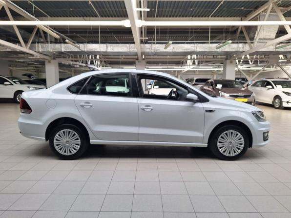 Volkswagen Polo V Рестайлинг с пробегом 2020 года, цена 1 195 000 рублей, 120682 км, седан, Автокод Объявления