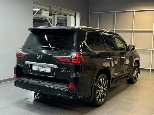 Lexus LX III Рестайлинг 2 с пробегом 2018 года, цена 10 697 000 рублей, 83204 км, внедорожник, Автокод Объявления