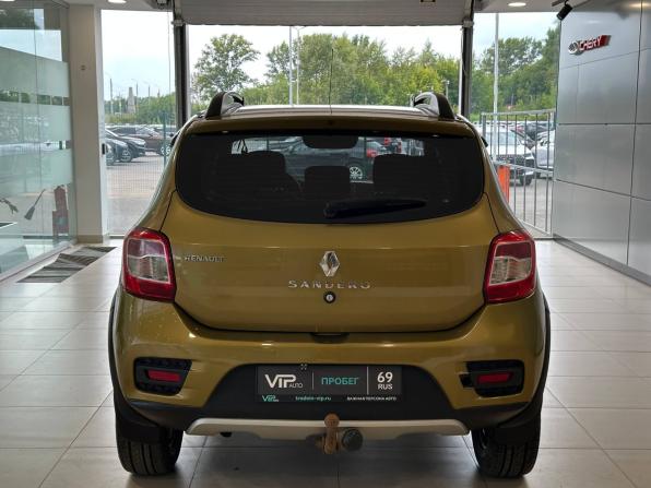 Renault Sandero II с пробегом 2014 года, цена 835 000 рублей, 181738 км, хэтчбек, Автокод Объявления