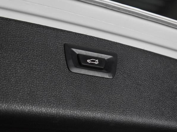 BMW 3 серии VI (F3x) Рестайлинг с пробегом 2019 года, цена 2 279 000 рублей, 92025 км, универсал, Автокод Объявления