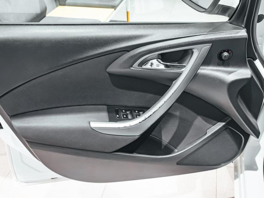 Opel Astra J Рестайлинг Екатеринбург  - изображение 13