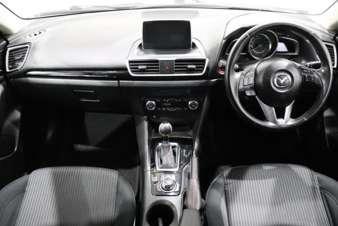 Mazda Axela III с пробегом 2015 года, цена 1 210 000 рублей, 101903 км, хэтчбек, Автокод Объявления