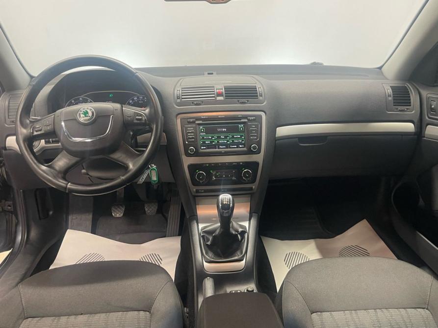 Skoda Octavia II (A5) Рестайлинг Санкт-Петербург  - изображение 11