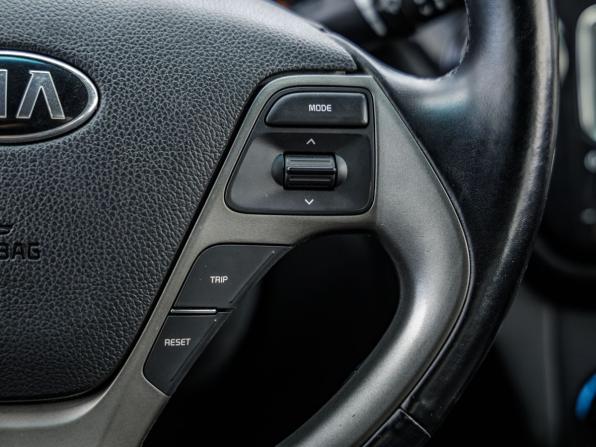Kia Rio III Рестайлинг с пробегом 2015 года, цена 1 138 000 рублей, 100411 км, седан, Автокод Объявления