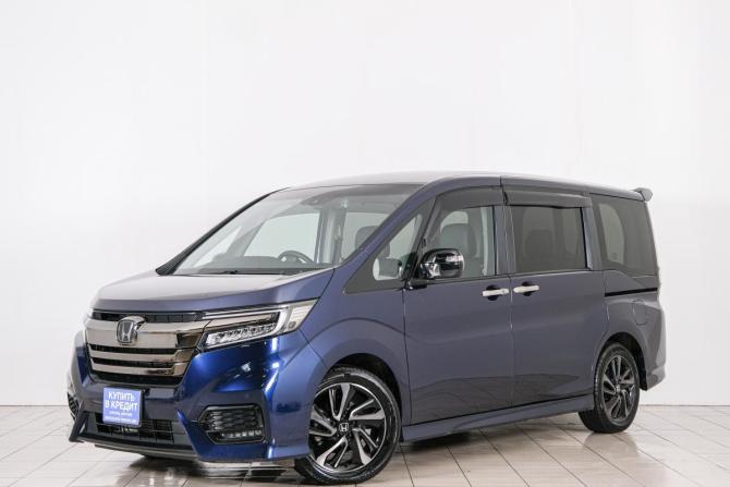 Honda Stepwgn V Рестайлинг с пробегом 2021 года, цена 2 999 000 рублей, 48000 км, минивэн, Автокод Объявления