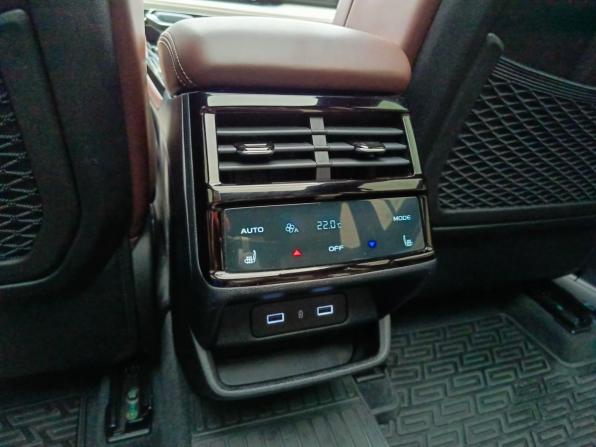 Geely Monjaro I с пробегом 2024 года, цена 3 099 995 рублей, 63467 км, внедорожник, Автокод Объявления
