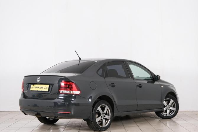 Volkswagen Polo V Рестайлинг с пробегом 2016 года, цена 899 000 рублей, 185000 км, седан, Автокод Объявления
