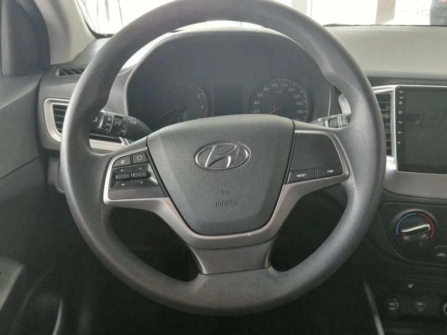 Hyundai Solaris II Москва  - изображение 10