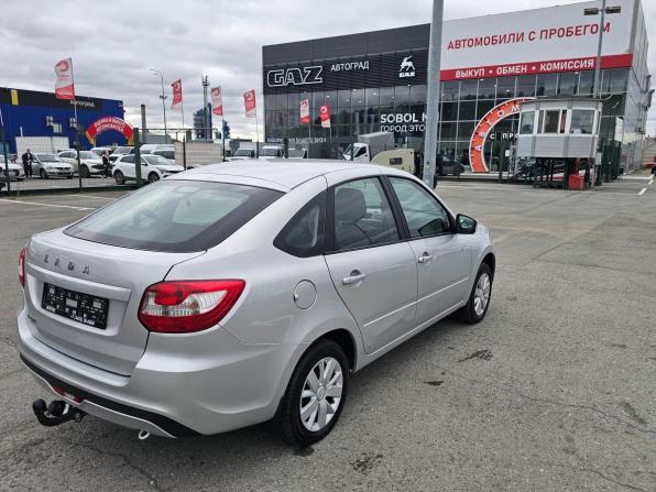 Lada (ВАЗ) Granta I Рестайлинг с пробегом 2023 года, цена 729 995 рублей, 91981 км, седан, Автокод Объявления