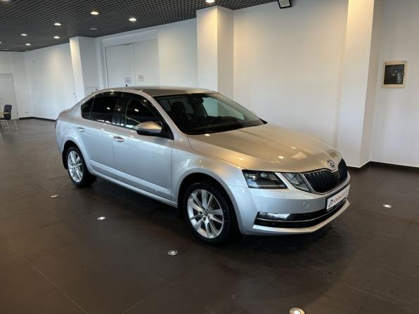 Skoda Octavia III (A7) Рестайлинг с пробегом 2017 года, цена 1 770 000 рублей, 189419 км, лифтбек, Автокод Объявления