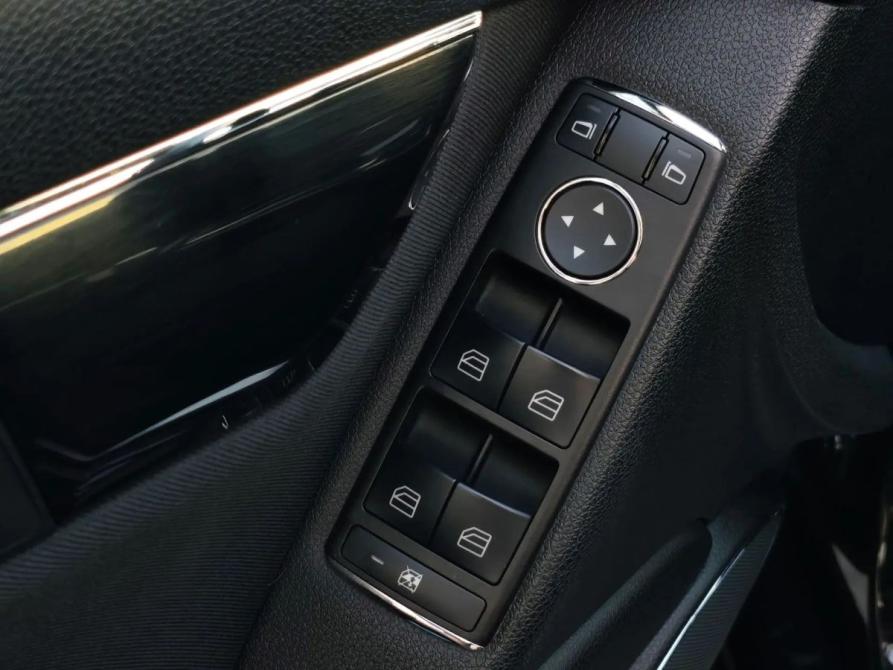 Mercedes-Benz C-Класс III (W204) Санкт-Петербург  - изображение 16