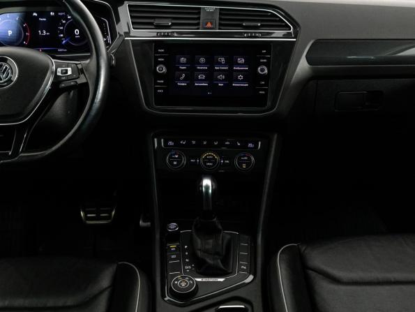 Volkswagen Tiguan II с пробегом 2019 года, цена 3 249 000 рублей, 82770 км, внедорожник, Автокод Объявления