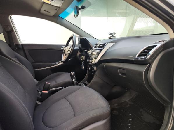 Hyundai Solaris I с пробегом 2013 года, цена 700 000 рублей, 128900 км, седан, Автокод Объявления