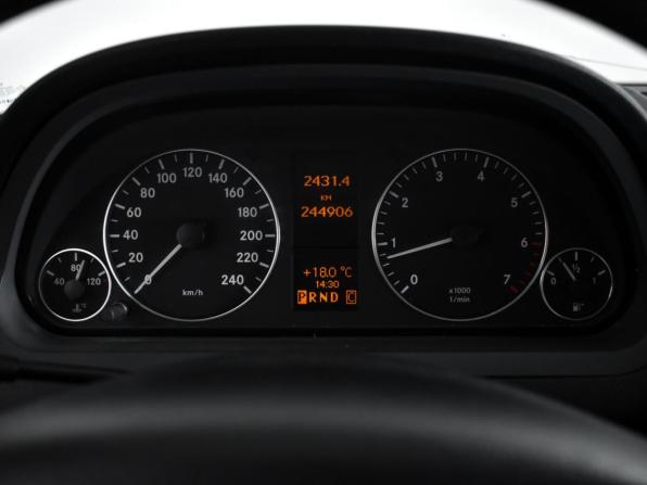 Mercedes-Benz A-Класс II (W169) Рестайлинг с пробегом 2011 года, цена 579 000 рублей, 244765 км, хэтчбек, Автокод Объявления