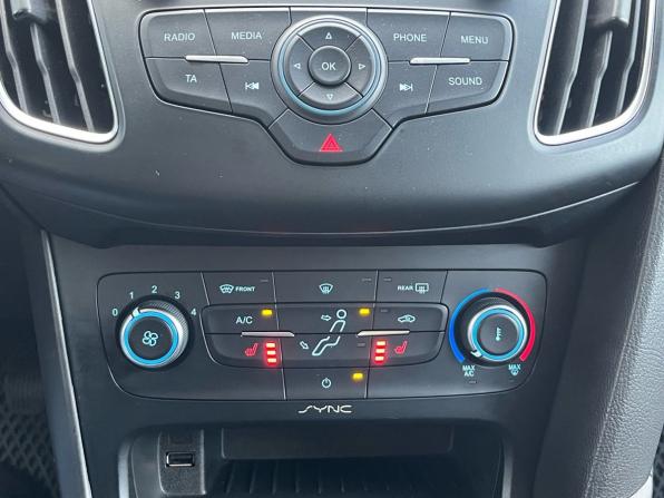 Ford Focus III Рестайлинг с пробегом 2018 года, цена 970 000 рублей, 162348 км, универсал, Автокод Объявления