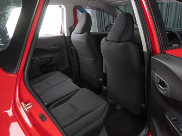 Toyota Ractis II с пробегом 2012 года, цена 1 069 000 рублей, 135300 км, хэтчбек, Автокод Объявления