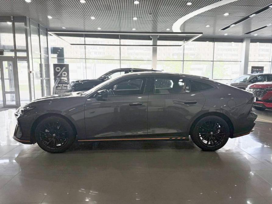 Changan UNI-V I Рестайлинг 2 Новосибирск  - изображение 2
