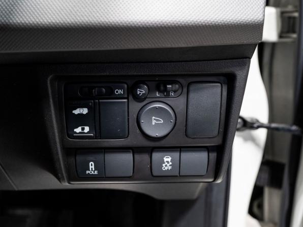 Honda Freed I Рестайлинг с пробегом 2011 года, цена 1 120 000 рублей, 156700 км, компактвэн, Автокод Объявления