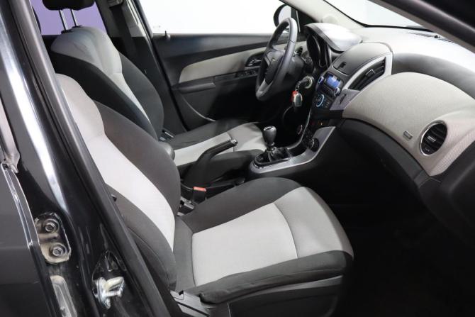Chevrolet Cruze I Рестайлинг с пробегом 2013 года, цена 699 000 рублей, 211000 км, седан, Автокод Объявления