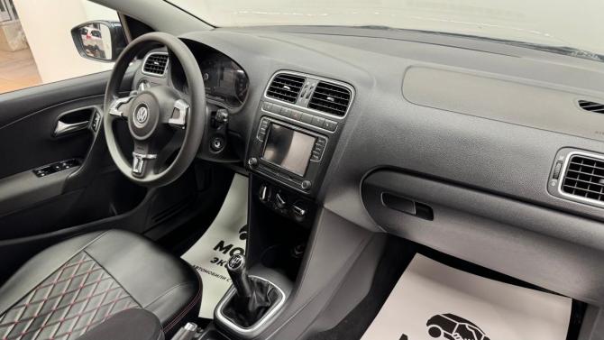 Volkswagen Polo V с пробегом 2011 года, цена 670 000 рублей, 136800 км, седан, Автокод Объявления