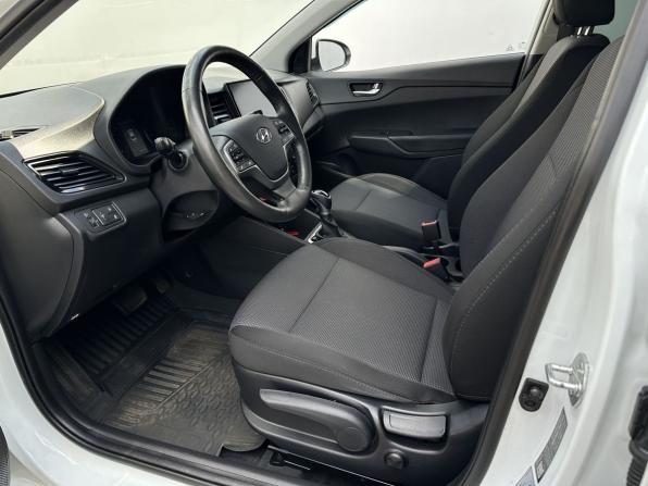 Hyundai Solaris II Рестайлинг с пробегом 2020 года, цена 1 400 000 рублей, 166113 км, седан, Автокод Объявления