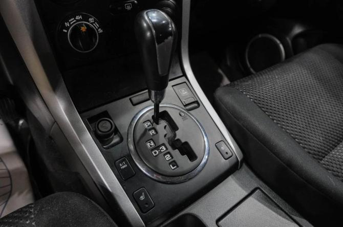Suzuki Grand Vitara II с пробегом 2008 года, цена 739 000 рублей, 240000 км, внедорожник, Автокод Объявления