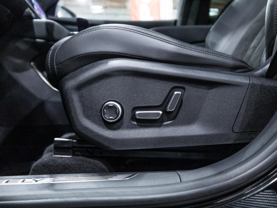 Geely Monjaro I Санкт-Петербург  - изображение 18