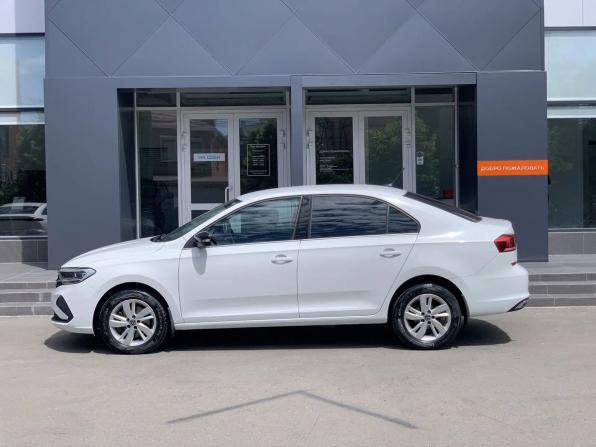 Volkswagen Polo VI с пробегом 2022 года, цена 1 795 000 рублей, 60700 км, лифтбек, Автокод Объявления