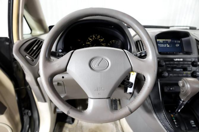 Lexus RX I с пробегом 2000 года, цена 649 000 рублей, 330646 км, внедорожник, Автокод Объявления