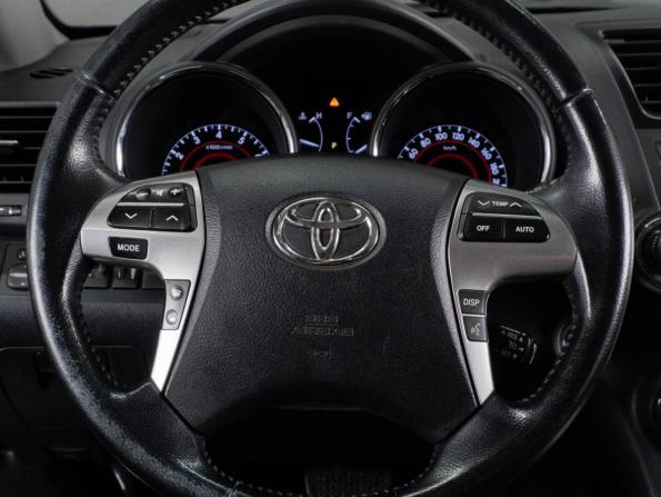 Toyota Highlander II (XU40) Рестайлинг с пробегом 2013 года, цена 2 250 000 рублей, 251008 км, внедорожник, Автокод Объявления