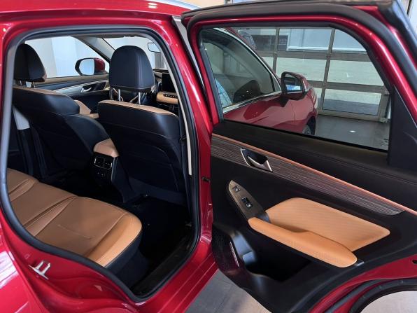 Haval Jolion I с пробегом 2022 года, цена 2 100 000 рублей, 61723 км, внедорожник, Автокод Объявления