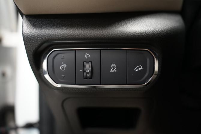 Haval Jolion I с пробегом 2023 года, цена 1 999 000 рублей, 34605 км, внедорожник, Автокод Объявления