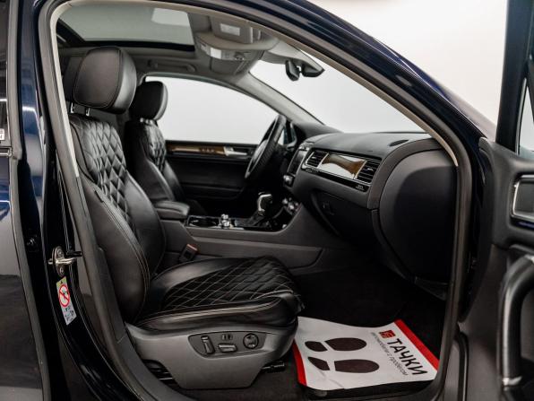 Volkswagen Touareg II Рестайлинг с пробегом 2017 года, цена 3 400 000 рублей, 180689 км, внедорожник, Автокод Объявления