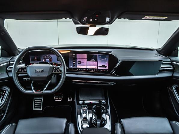 Audi A5 III (B10) с пробегом 2025 года, цена 5 700 000 рублей, 10511 км, лифтбек, Автокод Объявления