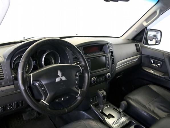 Mitsubishi Pajero IV с пробегом 2011 года, цена 1 350 000 рублей, 269845 км, внедорожник, Автокод Объявления