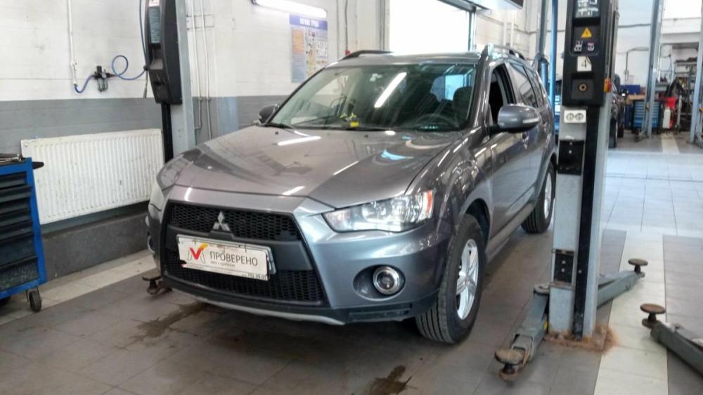 Mitsubishi Outlander II Рестайлинг Санкт-Петербург  - изображение 1