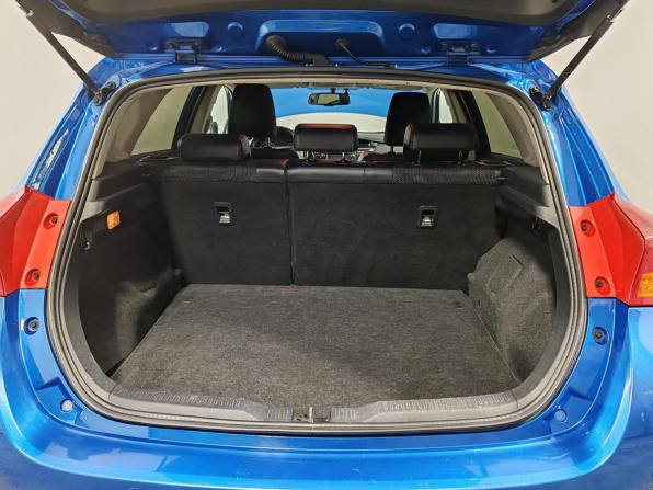 Toyota Auris II с пробегом 2013 года, цена 1 220 000 рублей, 146941 км, хэтчбек, Автокод Объявления