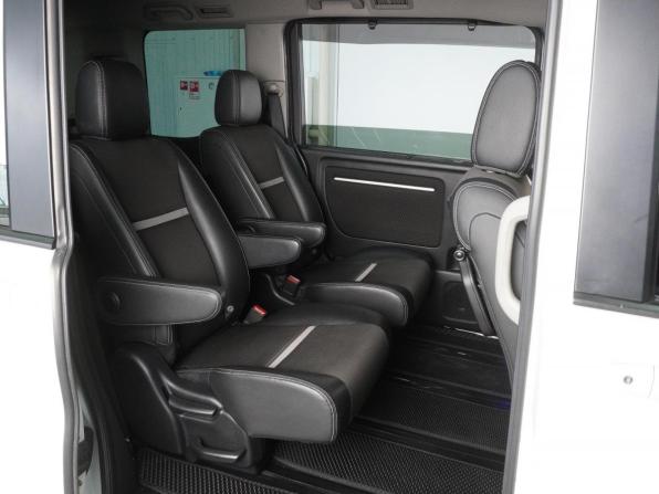 Honda Stepwgn V Рестайлинг с пробегом 2017 года, цена 2 515 000 рублей, 90407 км, минивэн, Автокод Объявления