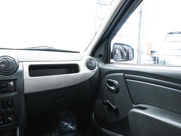 Renault Logan I Рестайлинг с пробегом 2010 года, цена 529 000 рублей, 63022 км, седан, Автокод Объявления
