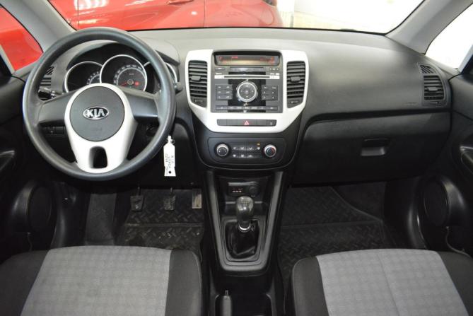 Kia Venga I Рестайлинг с пробегом 2015 года, цена 899 000 рублей, 137000 км, минивэн, Автокод Объявления