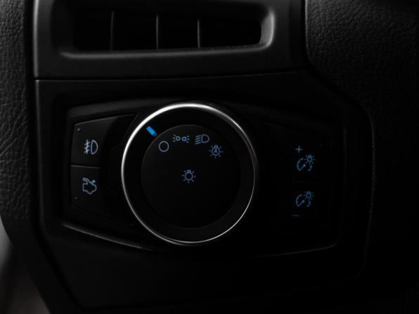Ford Focus III Рестайлинг с пробегом 2017 года, цена 1 179 000 рублей, 136449 км, седан, Автокод Объявления