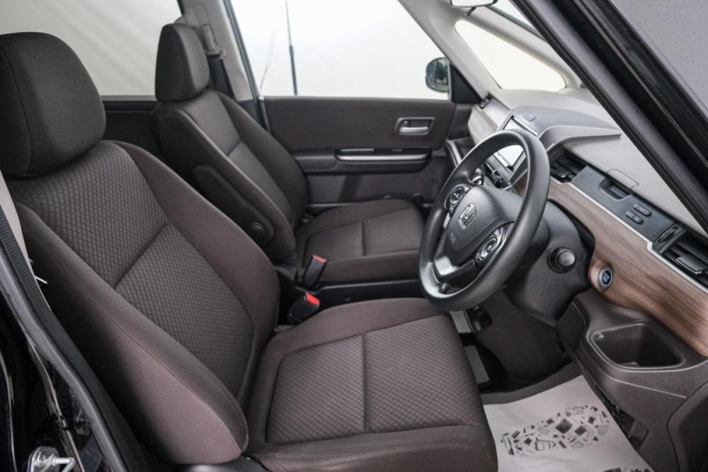 Honda Freed II Рестайлинг Красноярск  - изображение 8